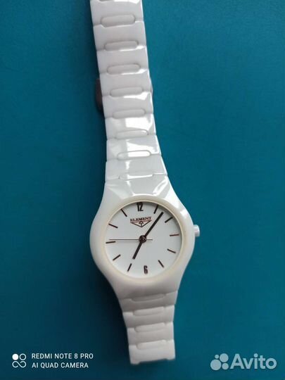 Часы наручные женские