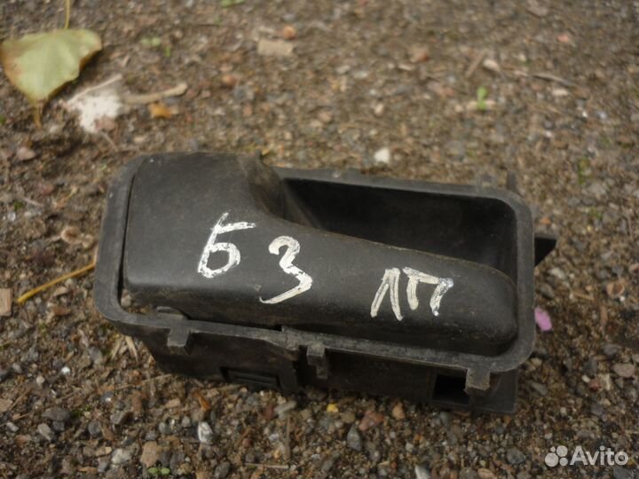 Ручка внутренняя передняя левая passat b3