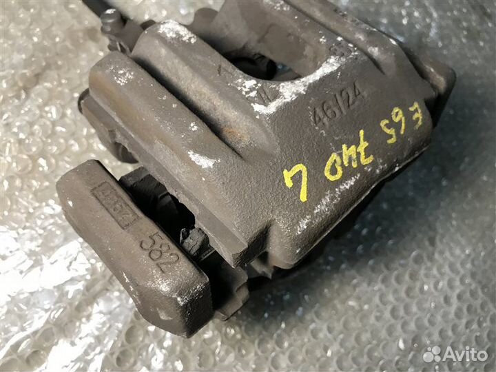 Суппорт тормозной задний левый Bmw 7-Series E65