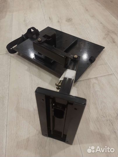 Кронштейн для телевизора