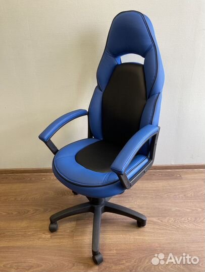 Офисное кресло. Гарантия 1 год