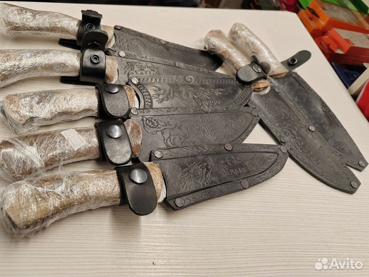 Нож охотничий Кизляр в кожаном чехле Клык