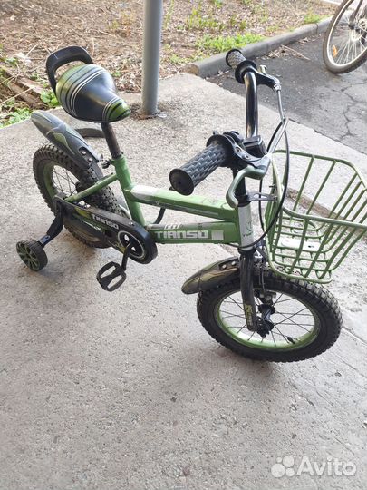 Велосипед детский с боковыми колесами