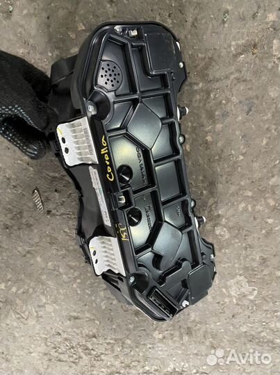 Щиток приборов Toyota Corolla 150