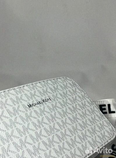 Женская сумка Michael Kors: аксессуар мечты