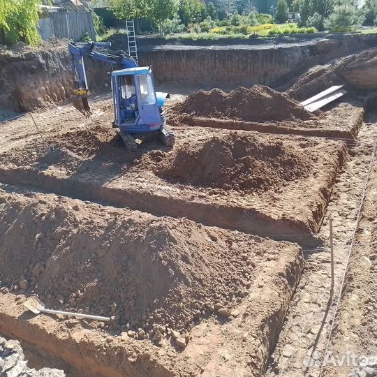 Мини экскаватор /гидромолот/ бур