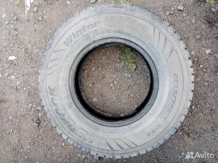 Hankook Winter I'Pike 235/75 R15