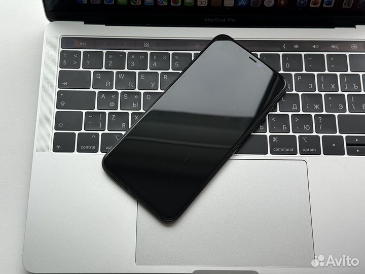 iPhone 11 Pro Max, 64 ГБ