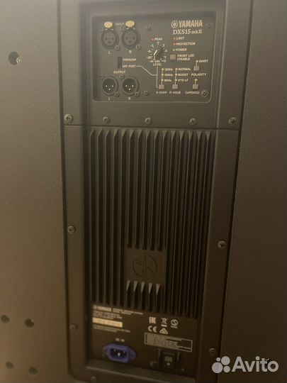 Активный сабвуфер yamaha DXS15mkll