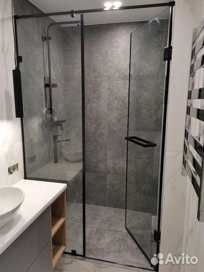 Душевые стеклянные перегородки с установкой