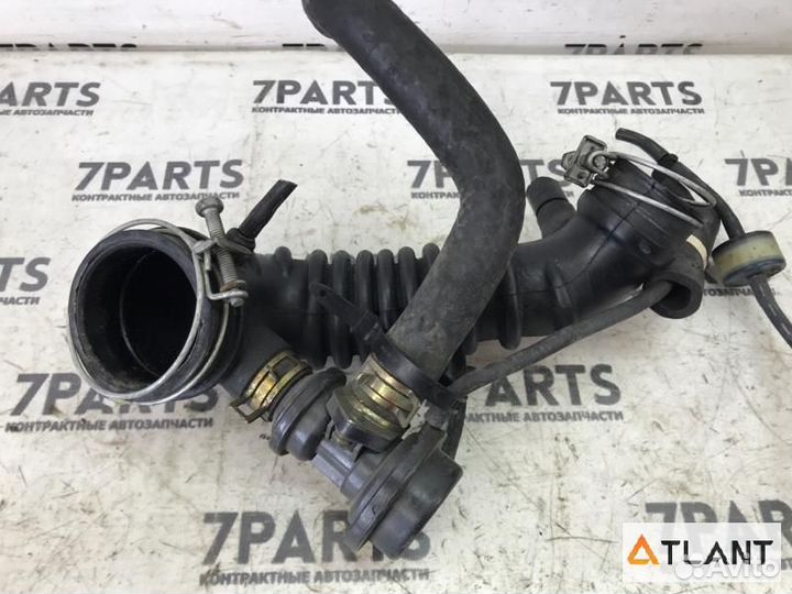 Патрубок воздушн.фильтра mitsubishi pajero mini