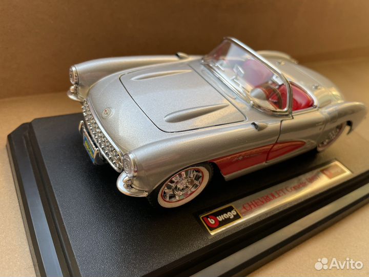 Модель bburago chevrolet corvette 1:24