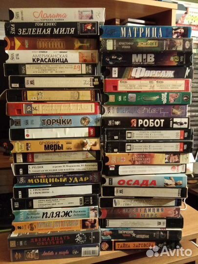Фильмы на VHS кассетах
