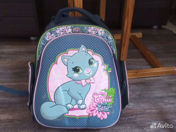 Школьный рюкзак hummingbird