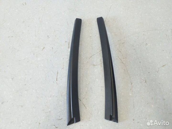 Молдинг стекла задний Ford Fusion 1.4 2005-2012