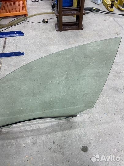 Стекло преднее левое Инфинити g v36