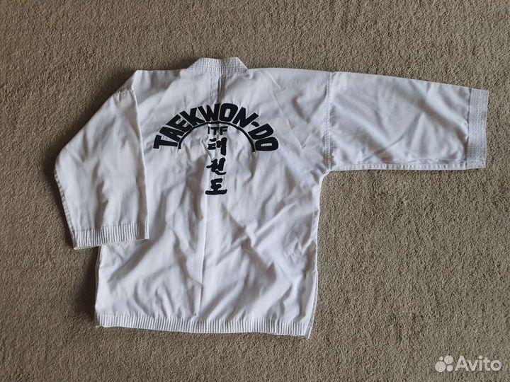 Костюм для тхэквондо
