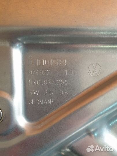 Стеклоподъемник передний левый Volkswagen Tiguan I