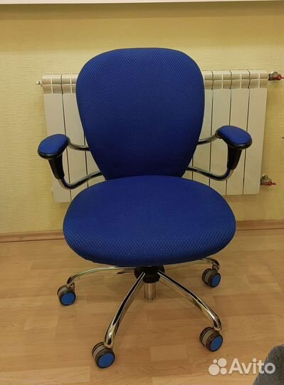 Компьютерный стол угловой