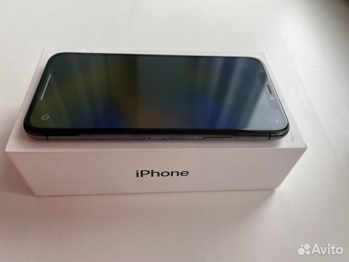 iPhone X, 256 ГБ