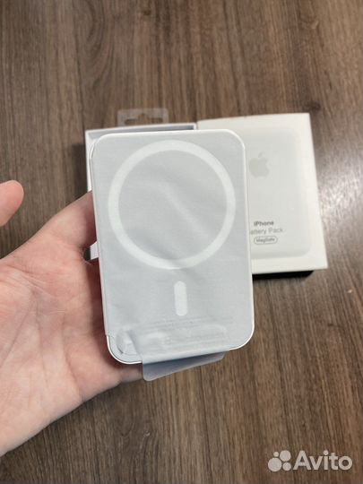 Apple magsafe battery pack