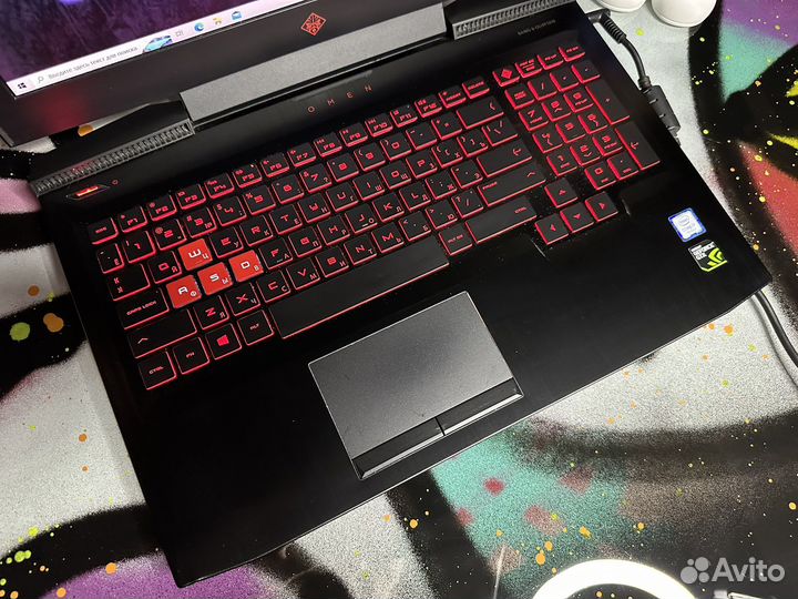 HP omen7265ngw/Core i7/nvidia GTX1050/ssd 256Gb