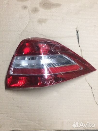 Фонарь правый Renault Megane 2 седан с держателем