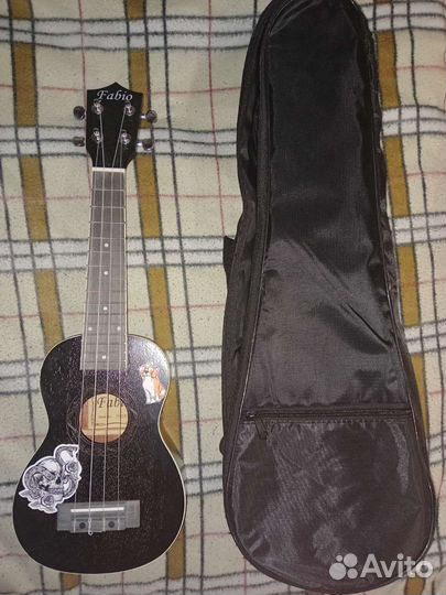 Укулеле Fabio + чехол