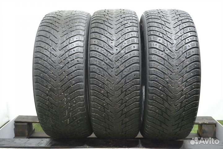 Nokian Tyres Hakkapeliitta 8 215/55 R17 98T