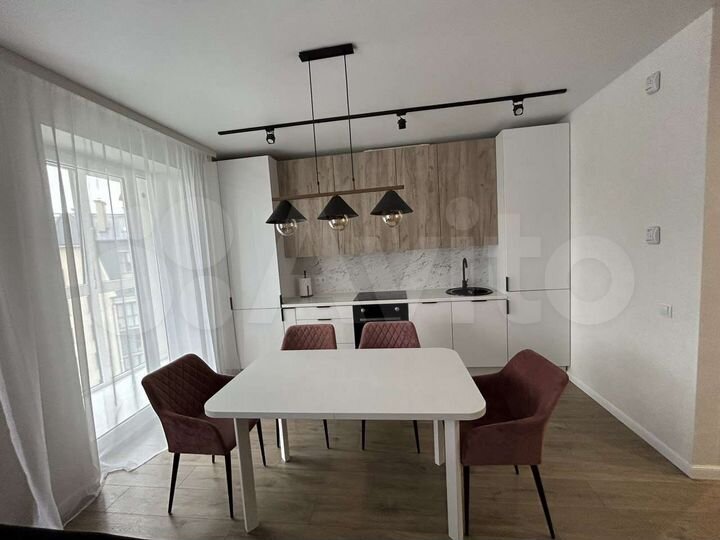 1-к. квартира, 84 м², 9/9 эт.