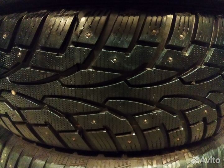 Nankang SW-7 235/65 R17
