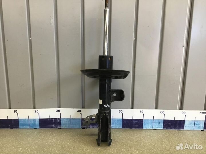 Амортизатор передний левый Toyota Camry V70 2017