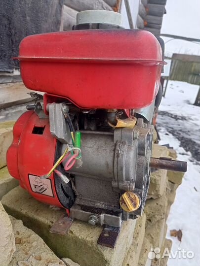 Продам двигатель мотоблока КРОТ отличное состояние
