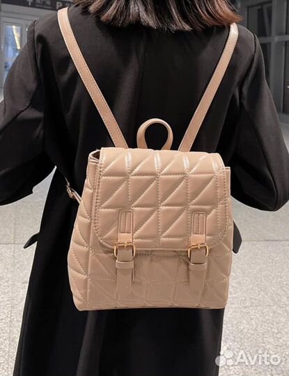 Рюкзак женский минималистичный