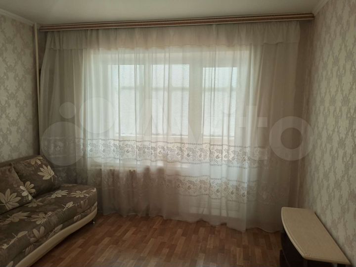 2-к. квартира, 54 м², 1/9 эт.
