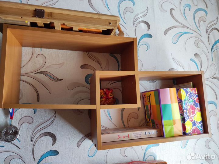 Полка настенная