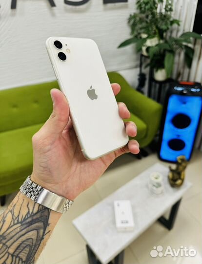 iPhone 11, 64 ГБ