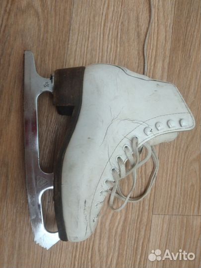 Коньки фигурные