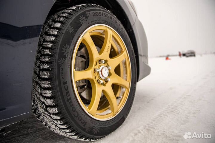 Continental IceContact XTRM 215/70 R16