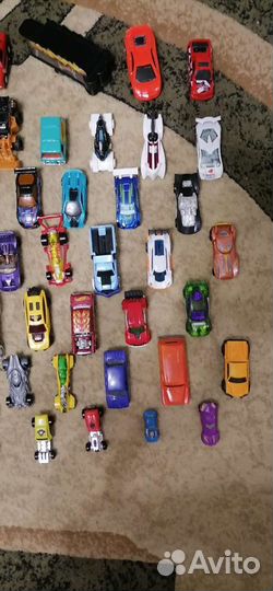 Игрушечные машинки хотвилс