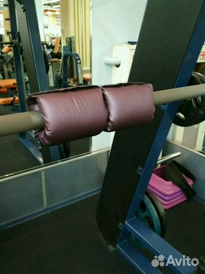 Продам подушечку для приседания со штангой