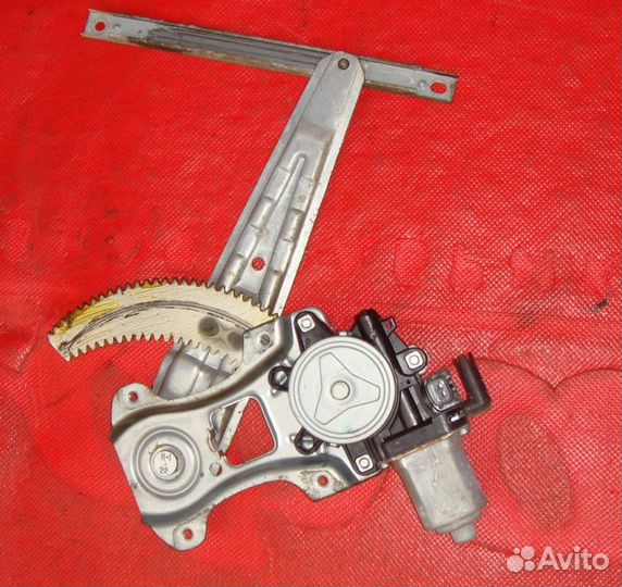 Ниссан Тиида стеклоподъёмник задней левой двери