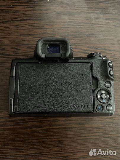 Canon EOS M50 body