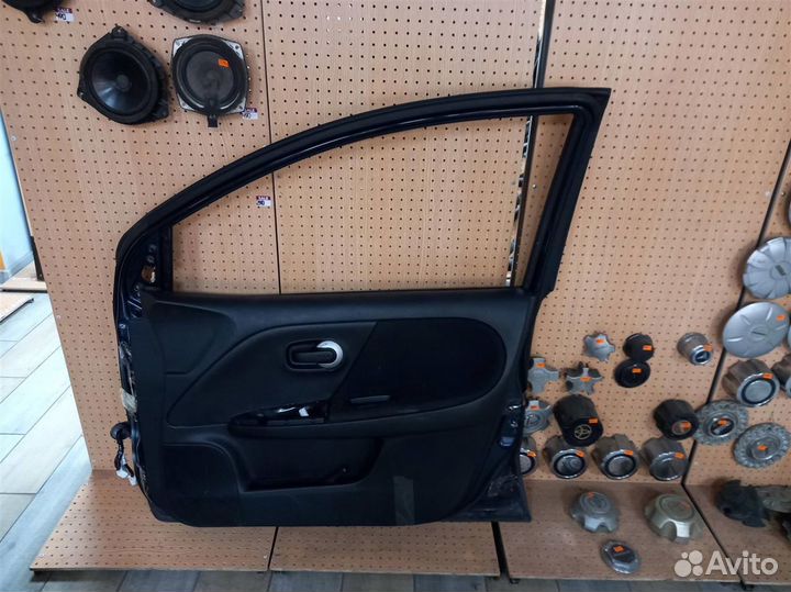 Дверь передняя правая nissan note E11