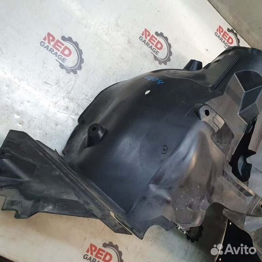 Подкрылок передний левый Mercedes-Benz C-Class