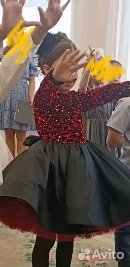 Нарядное платье