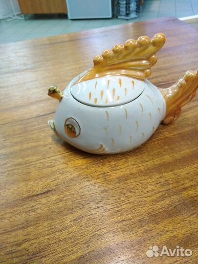 Фарфоровая статуэтка