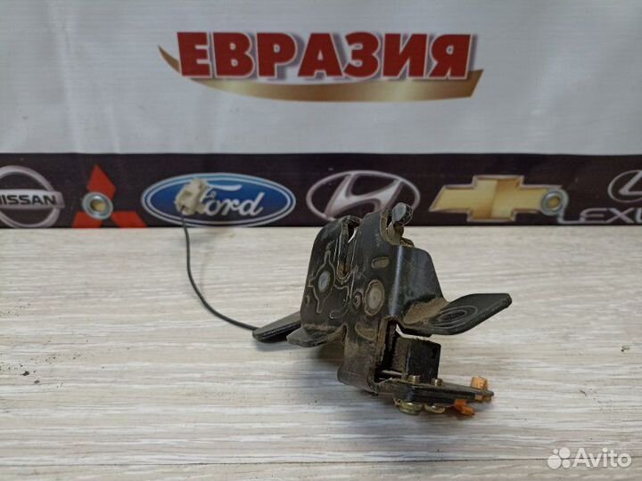 Замок багажника Mazda Demio DW3W B5 2000