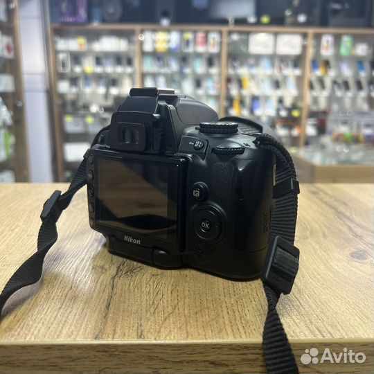 Зеркальный фотоаппарат Nikon D5000 18-55mm