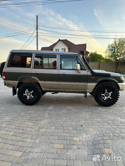 Hyundai Galloper 2.5 AT, 2000, 245 000 км